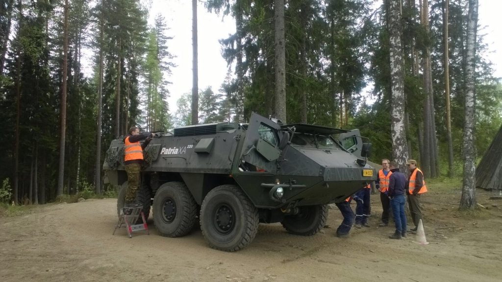 Ensimmäinen testitiimi valmis 2 tunnin 50 minuutin jälkeen. Kilometrejä takana 108.
