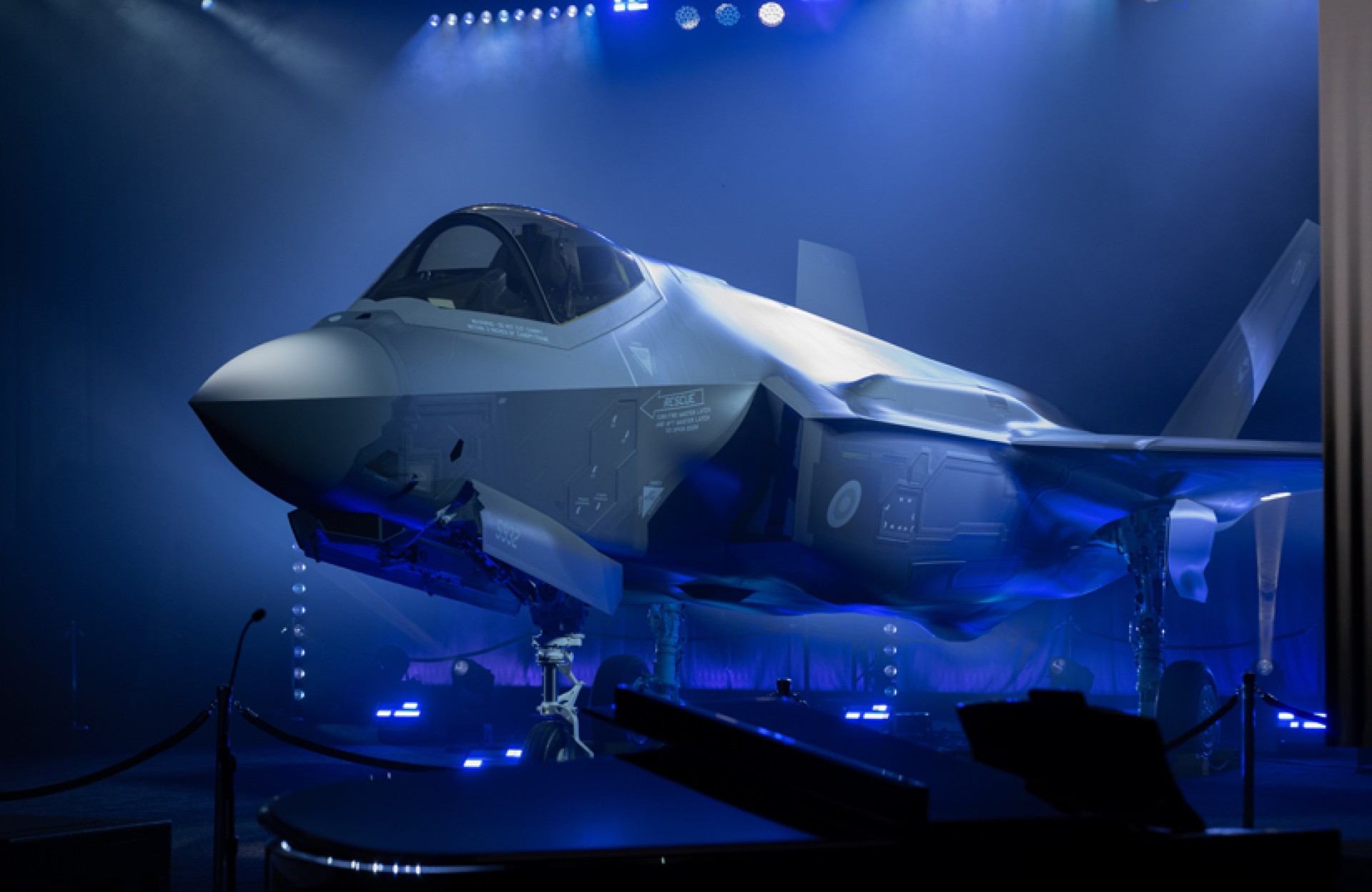 F-35 rollaut