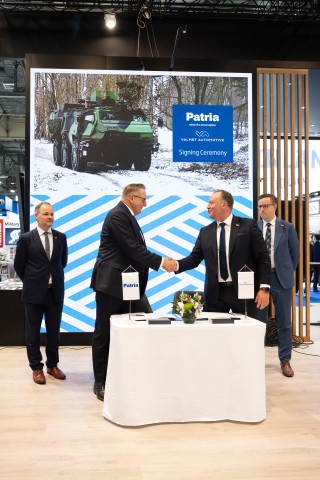 Patria & Valmet Automotive - agreement signing