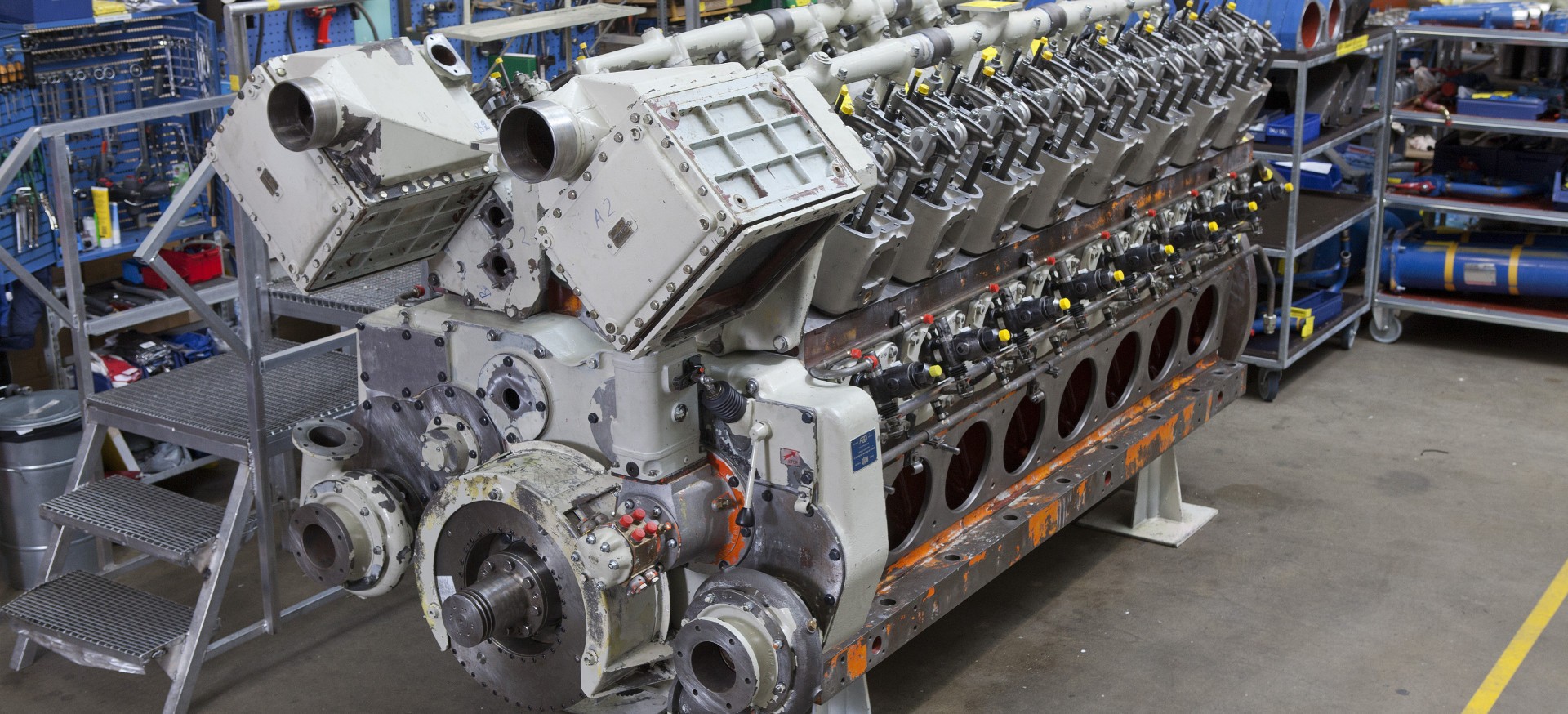 SACM UD45 V16 dieselmoottori SACM-UD45-V16-dieselmoottori-Photo:Patria