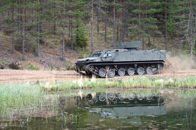 Patria TRACKX.